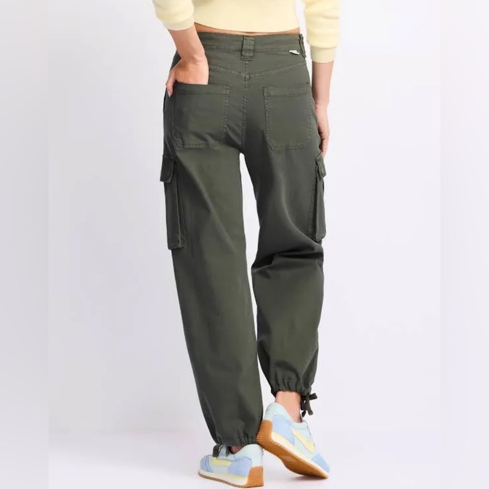 Daze Denim Cadet Cargo High Rise Cinch Hem Pants